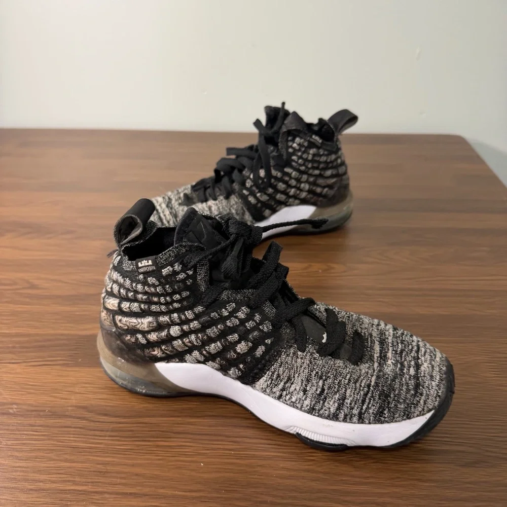 Nike sleek sneakers